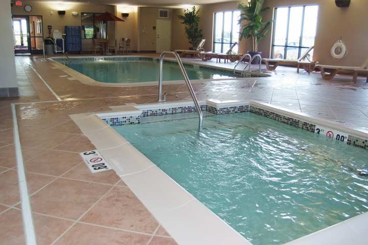 Hampton Inn Macomb Facilities photo